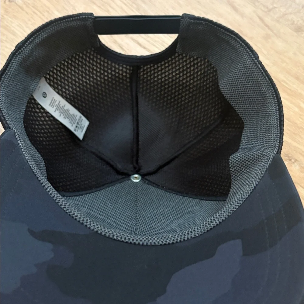 LULULEMON Trucker Hat In Heritage 365 Camo Deep Coal L/XL
